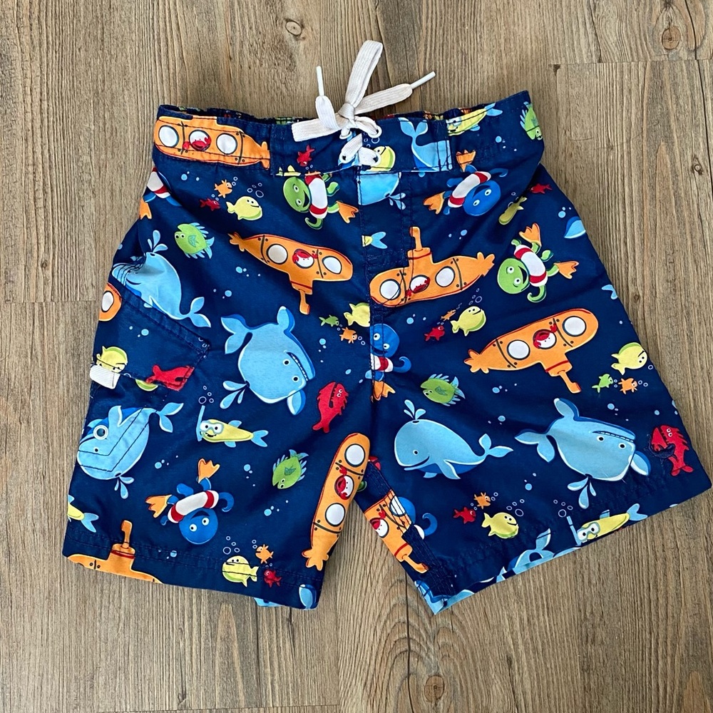 Swim trunks 3T